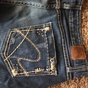 BKE Jeans 👏🏻 LOOK at these suckers !! 👌🏻